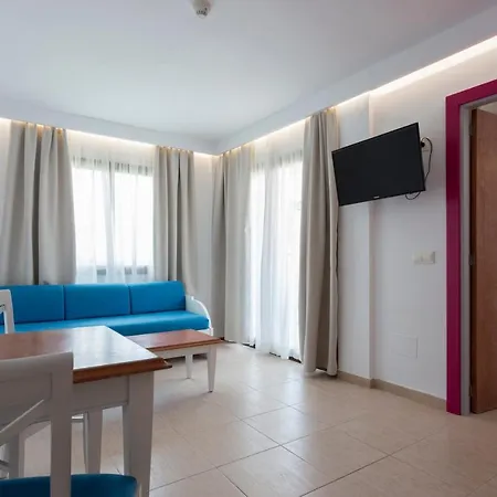 Aparthotel Cala Guya *